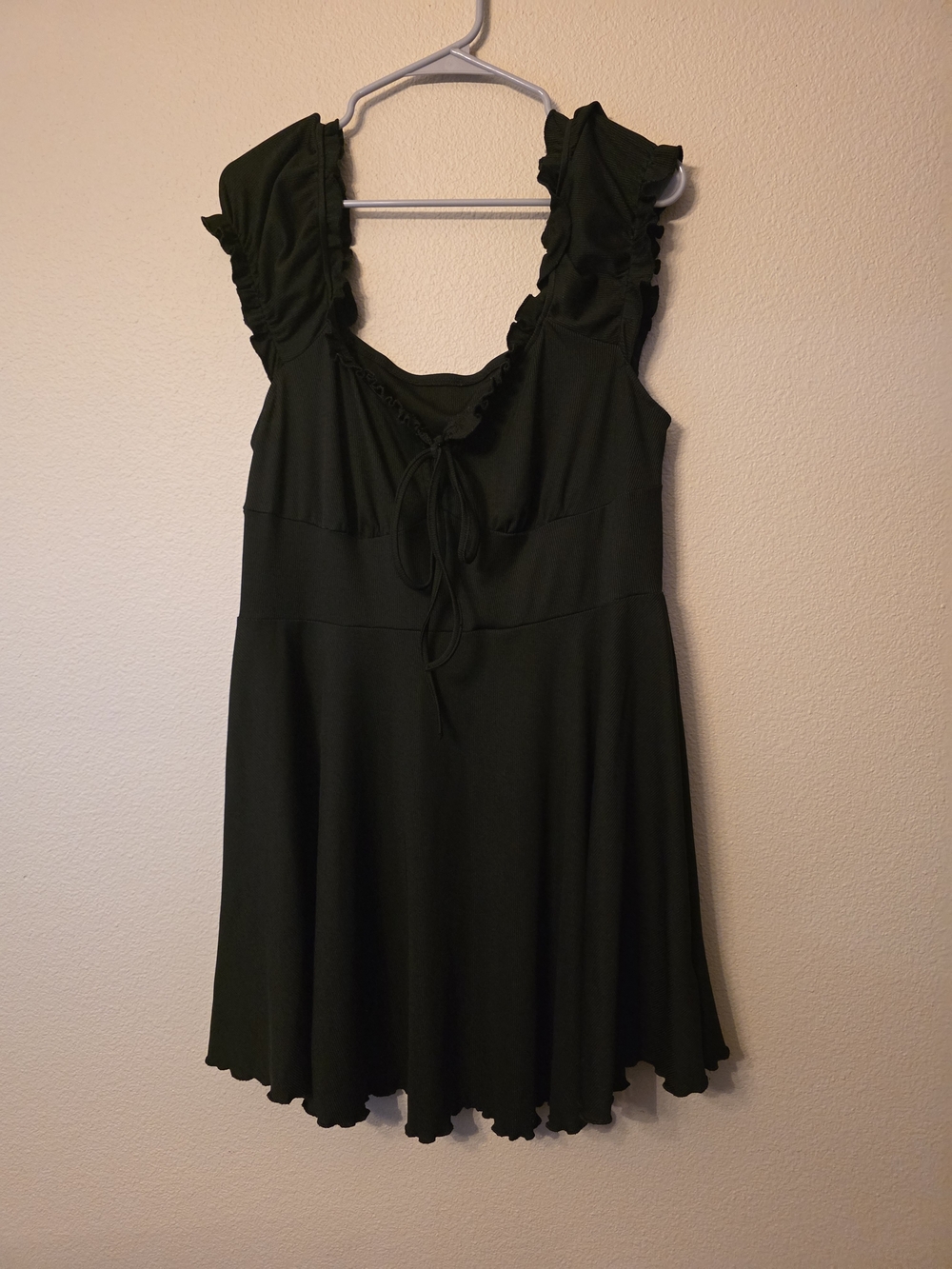 Cider Black Casual Dress with Ribbon Detail